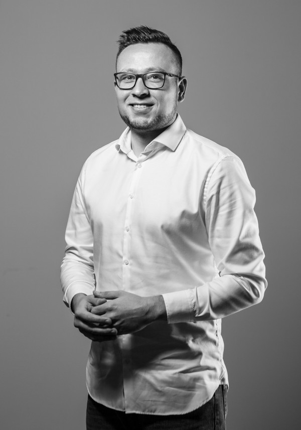 Sascha Hirt Sascha Hirt